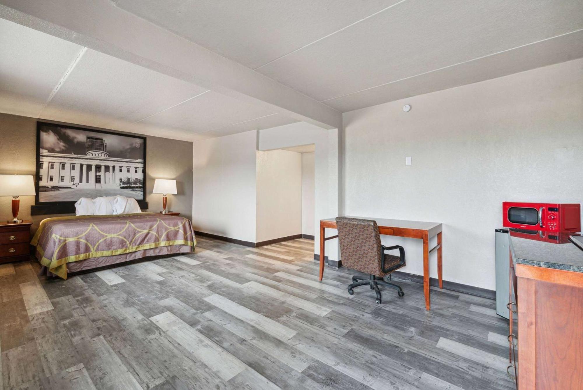 Super 8 By Wyndham Millbury/Toledo Otel Dış mekan fotoğraf