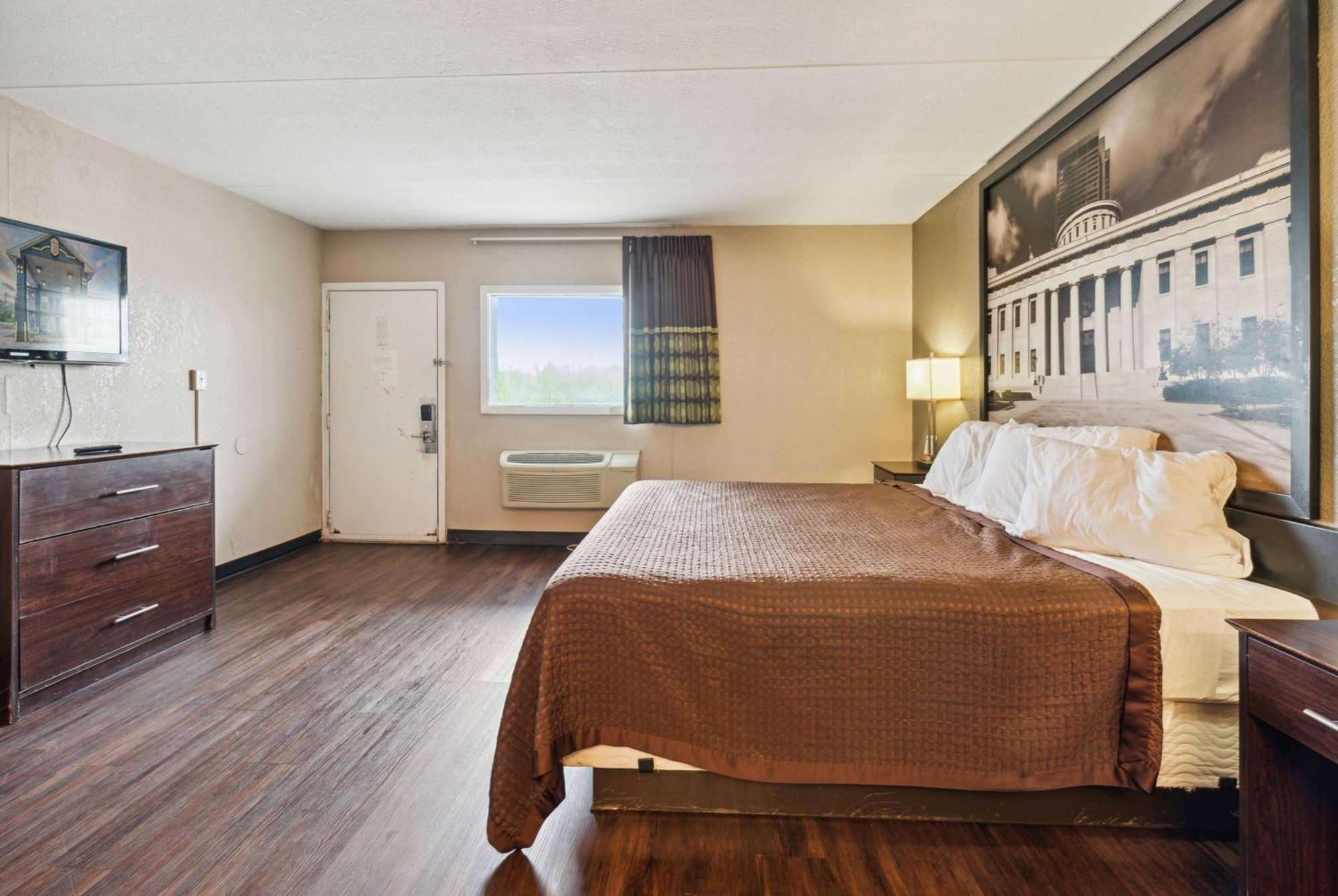 Super 8 By Wyndham Millbury/Toledo Otel Dış mekan fotoğraf
