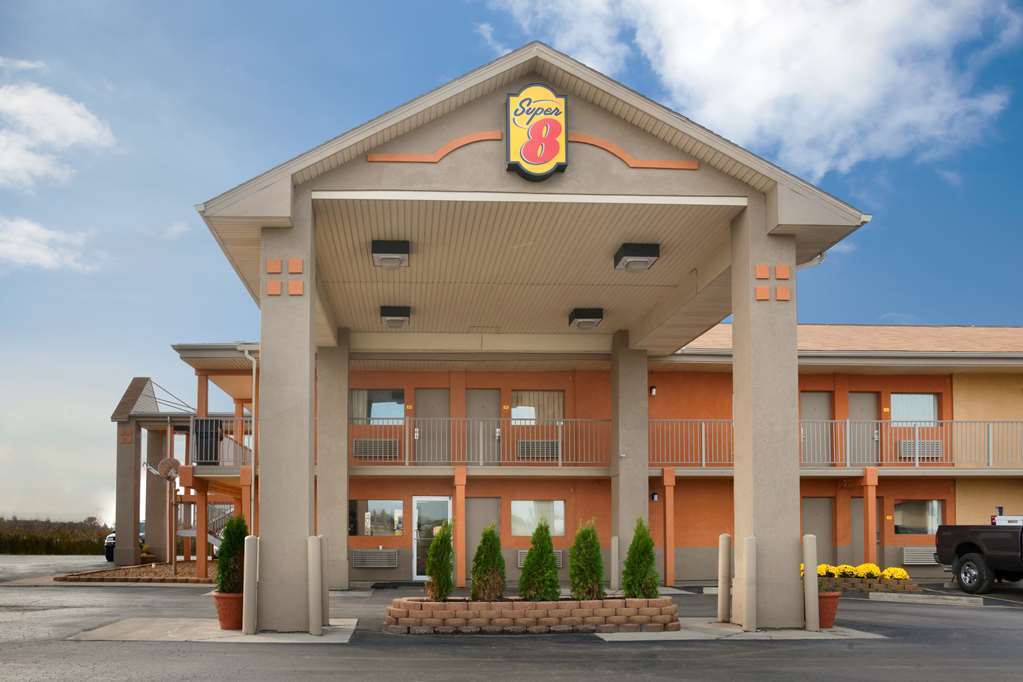 Super 8 By Wyndham Millbury/Toledo Otel Dış mekan fotoğraf